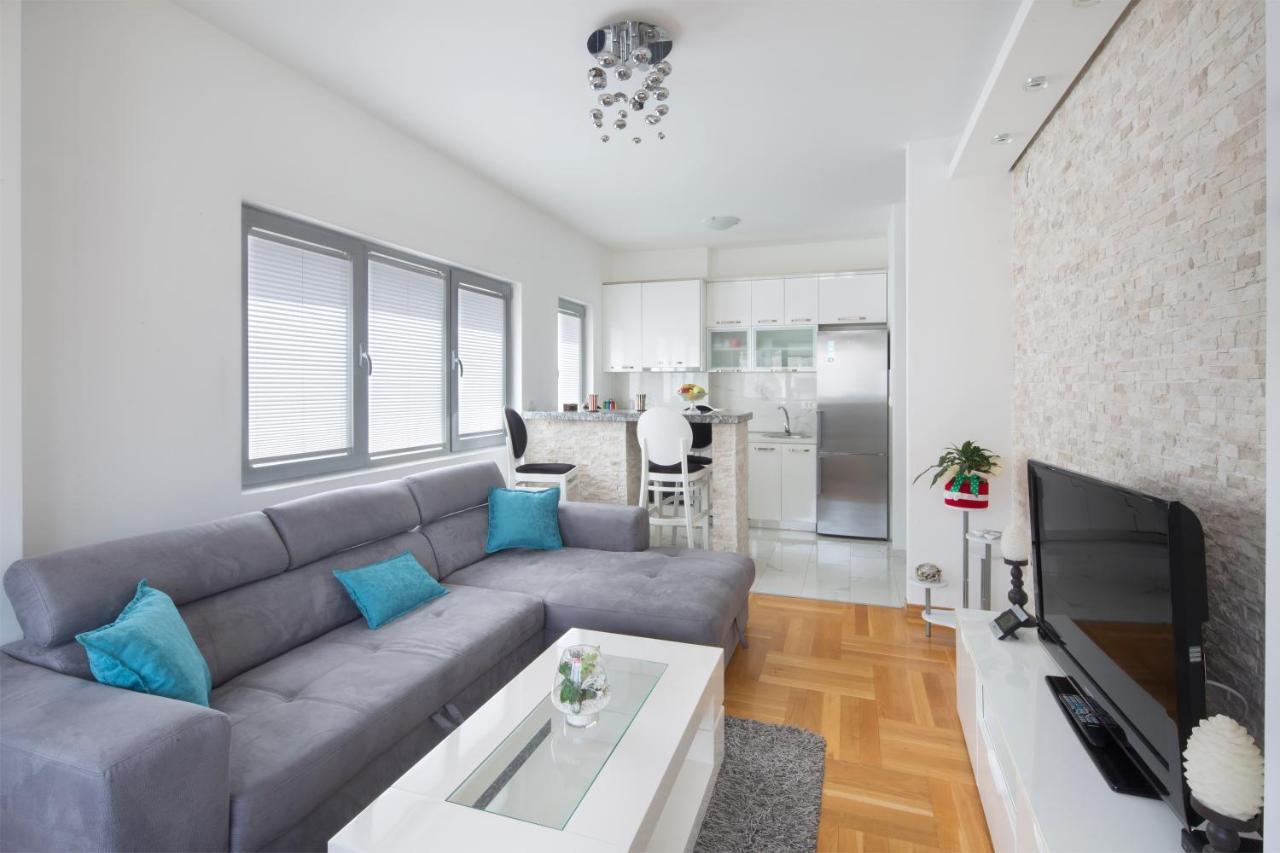 בודווה City Center Lux Apartment מראה חיצוני תמונה